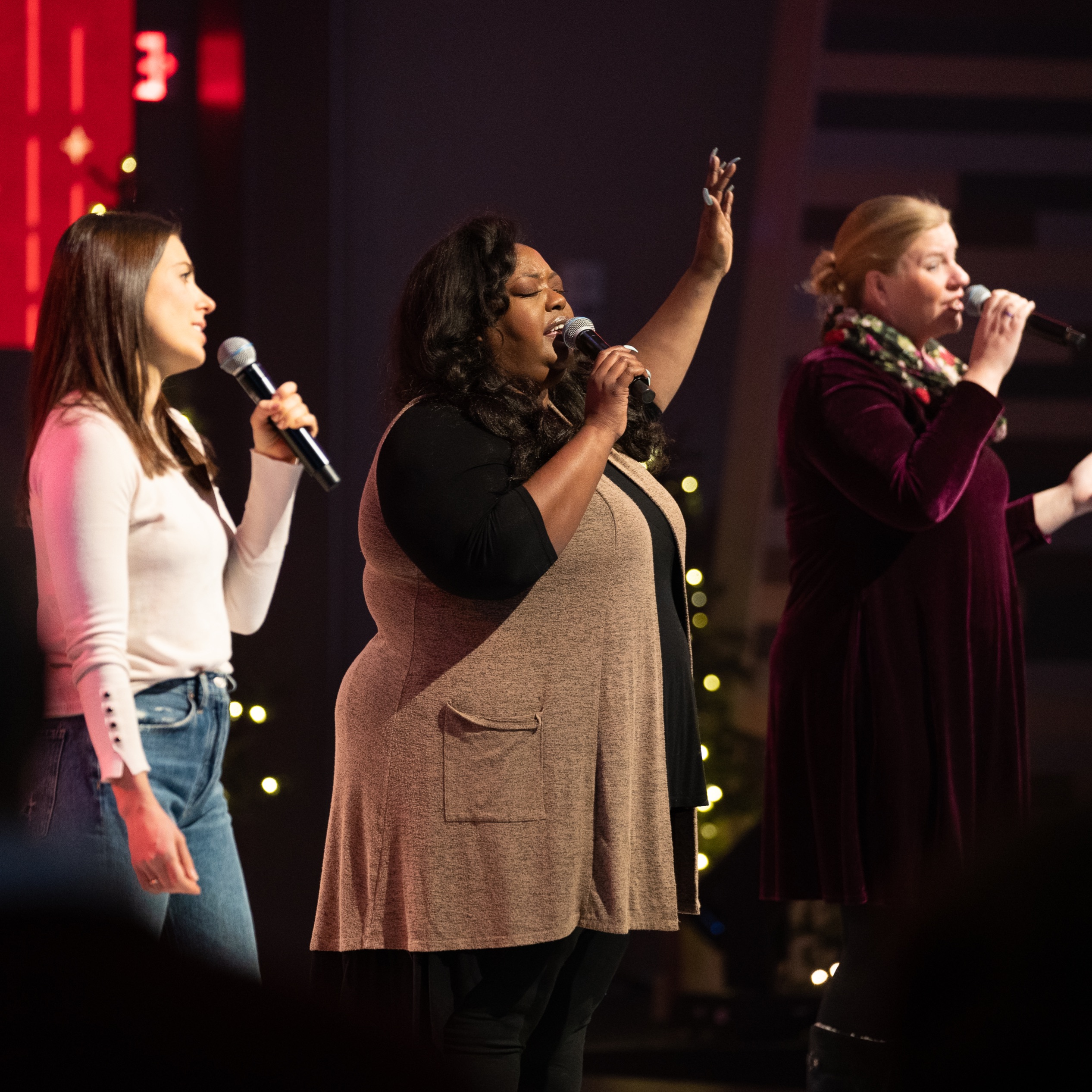 Christmas Services

When God Bent Down
